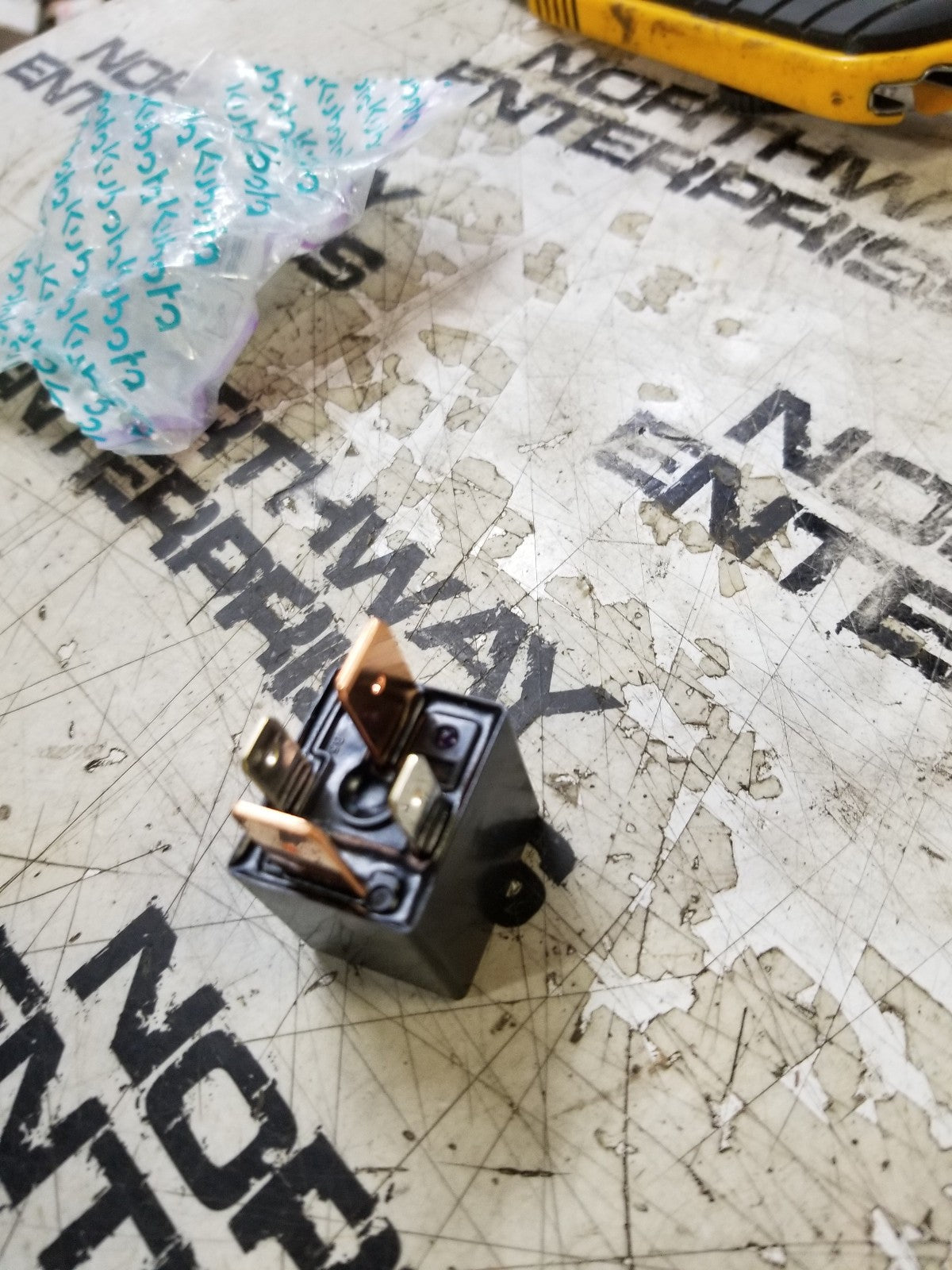 1J302-60230 KUBOTA STARTING RELAY