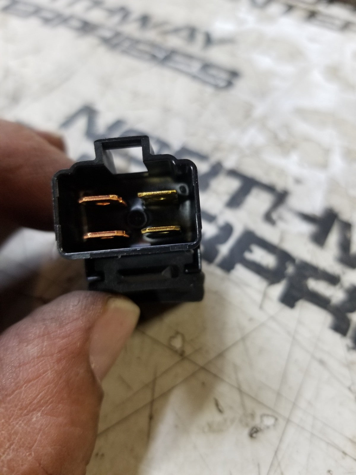 T1061-33720 KUBOTA RELAY