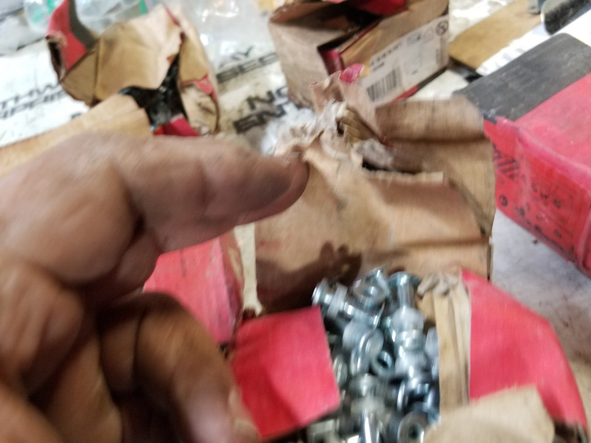 1- BOX - Hilti X-u 16 P8 Th Steel Top Hat Pins 237239 1 BOX OF 100 PINS