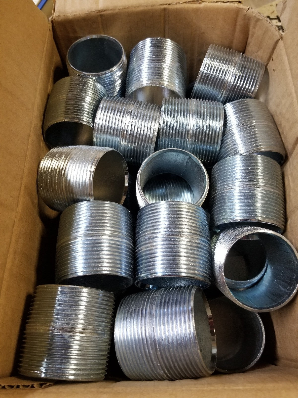 1 BOX OF 25PC - BMI 1 1/2 XCLOSE NIPPLES PLATINUM GALVANIZED