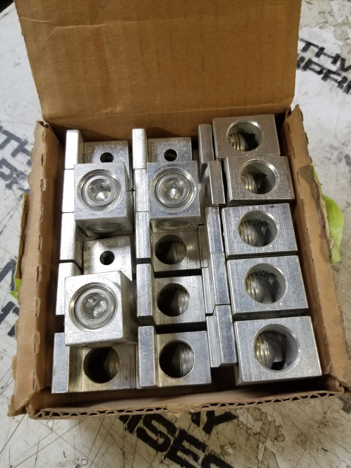 1 BOX OF 23PC - ATTA25014 ILSCO ATTA-250-14, ILSCO, Mechanical Lugs ATTA-250-14