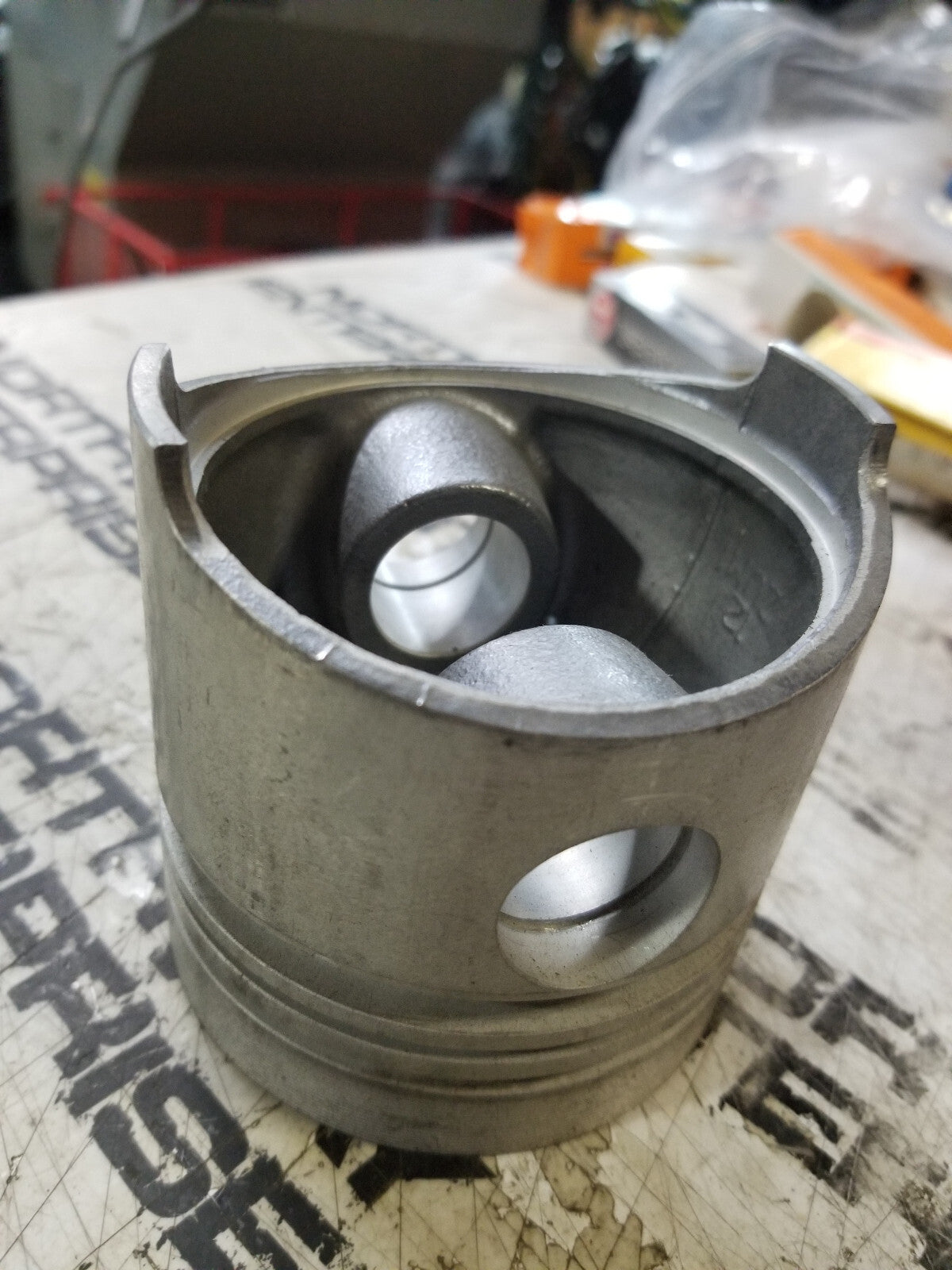 15201-21110 KUBOTA PISTON