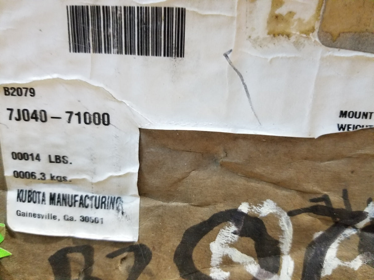 B2079 7J040-71000 KUBOTA CONTROL VALVE