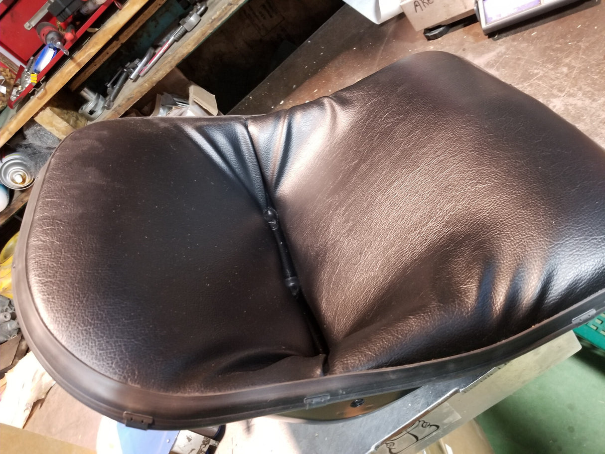 35822-85160 KUBOTA SEAT ASSY CUSHION SEAT T14000