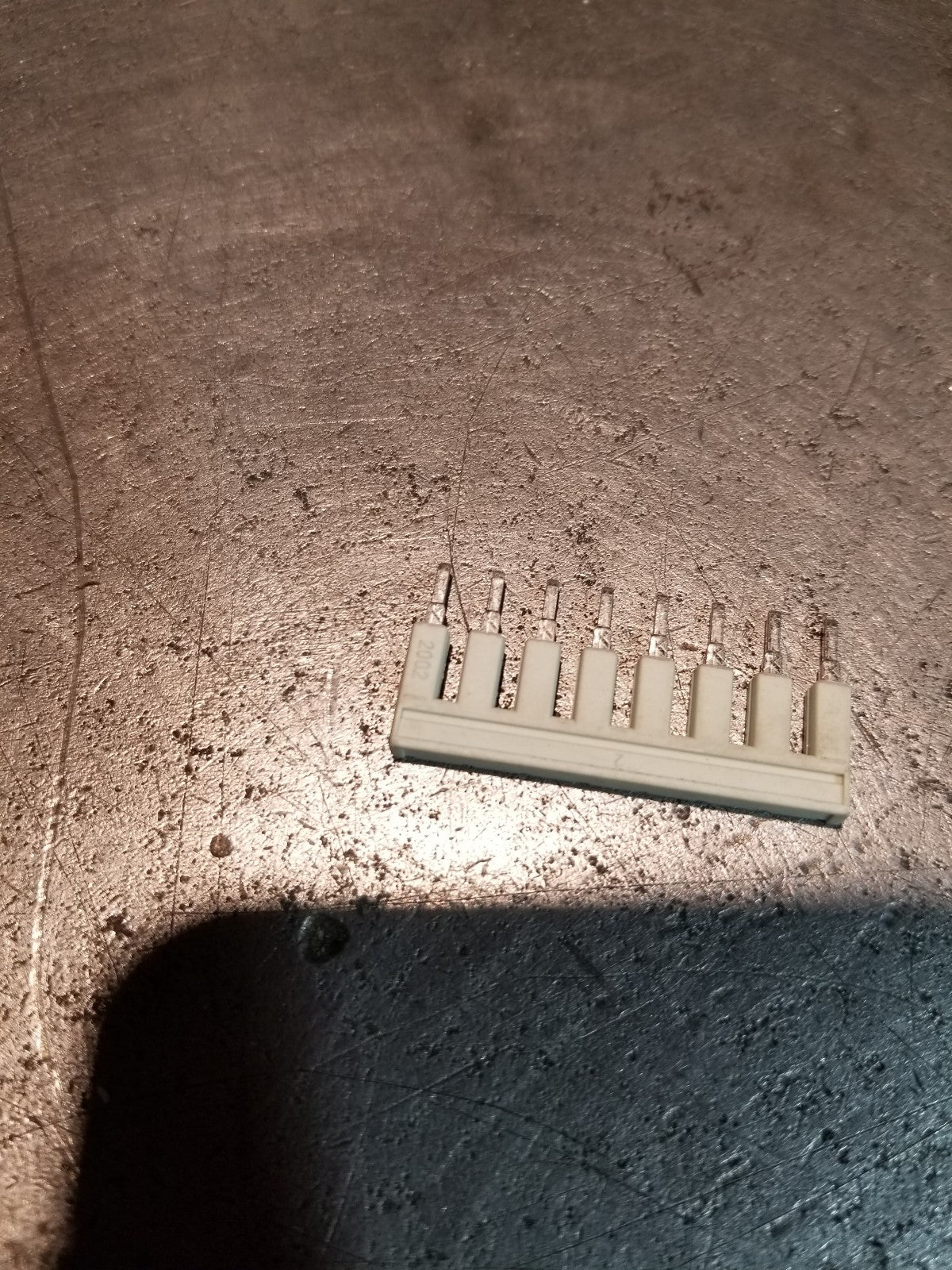 1 BOX OF 23PC - 2002-408 Push In Type Jumper Bar Insulated 8 Way Nominal Curren