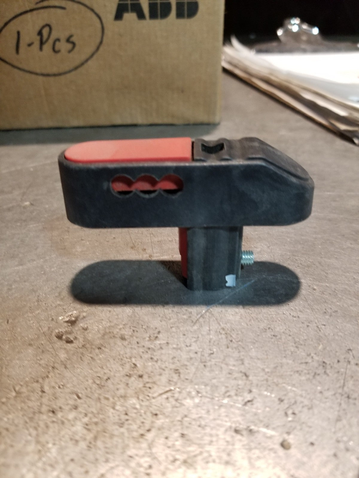 ABB OHB4 Knob Handle, For Use With OS16 - 40 Series Switches, Black