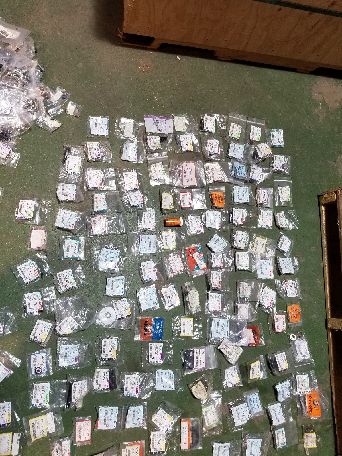 KUBOTA BULK BOX LOT 2 LARGE LOT OF MISC KUBOTA PARTS BOLTS SEALS ECT
