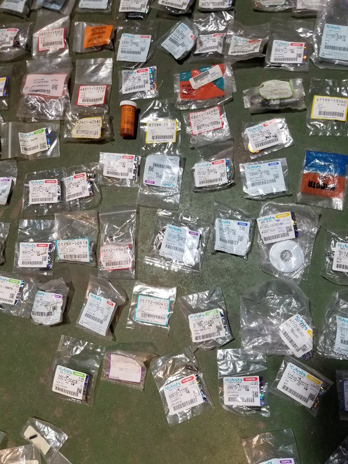 KUBOTA BULK BOX LOT 2 LARGE LOT OF MISC KUBOTA PARTS BOLTS SEALS ECT