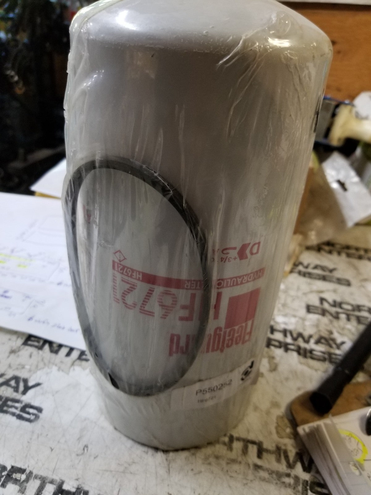 FF6721 FLEETGUARD FUEL FILTER