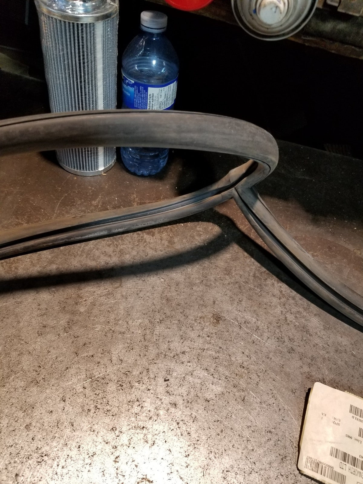K207-952 KENWORTH WINDSHIELD SEAL