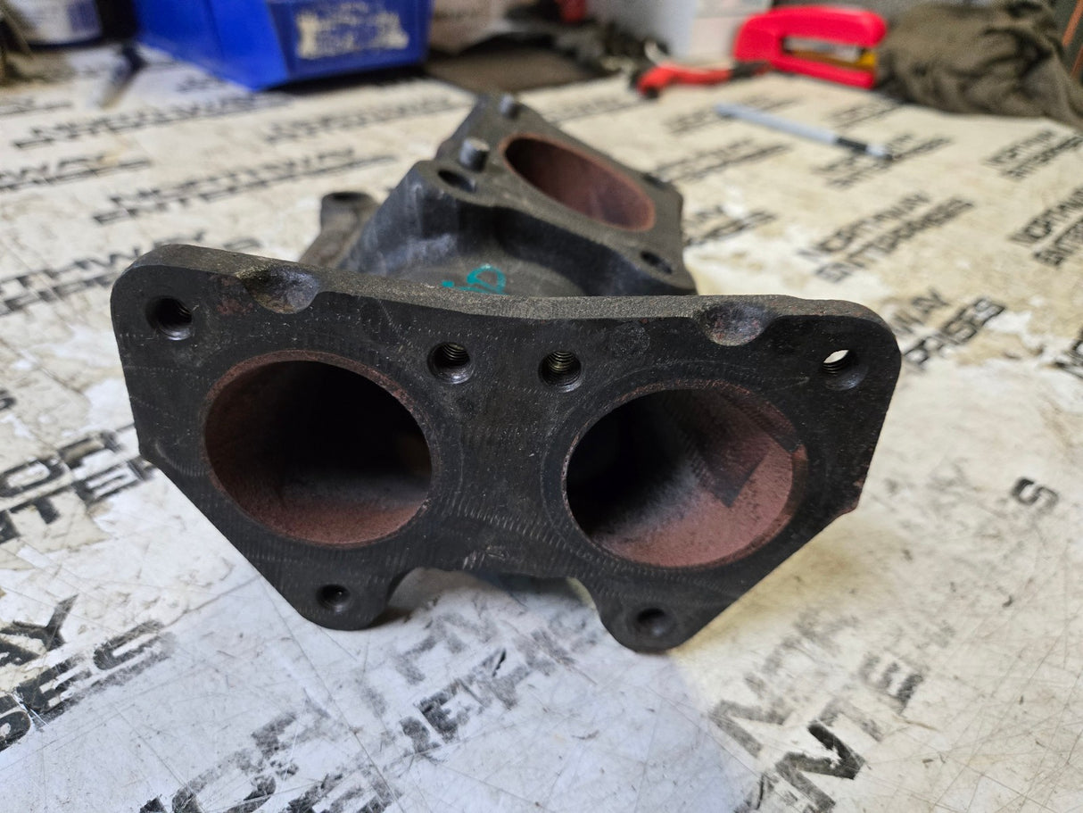 GM 12677705 L5P Duramax Turbo Pedestal Adapter 2017-2022