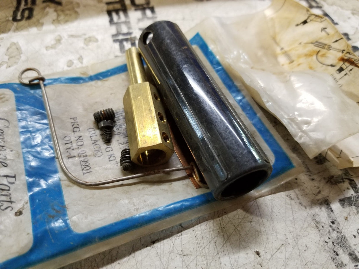 MILLER 39901 MALE INS PLUG BLACK