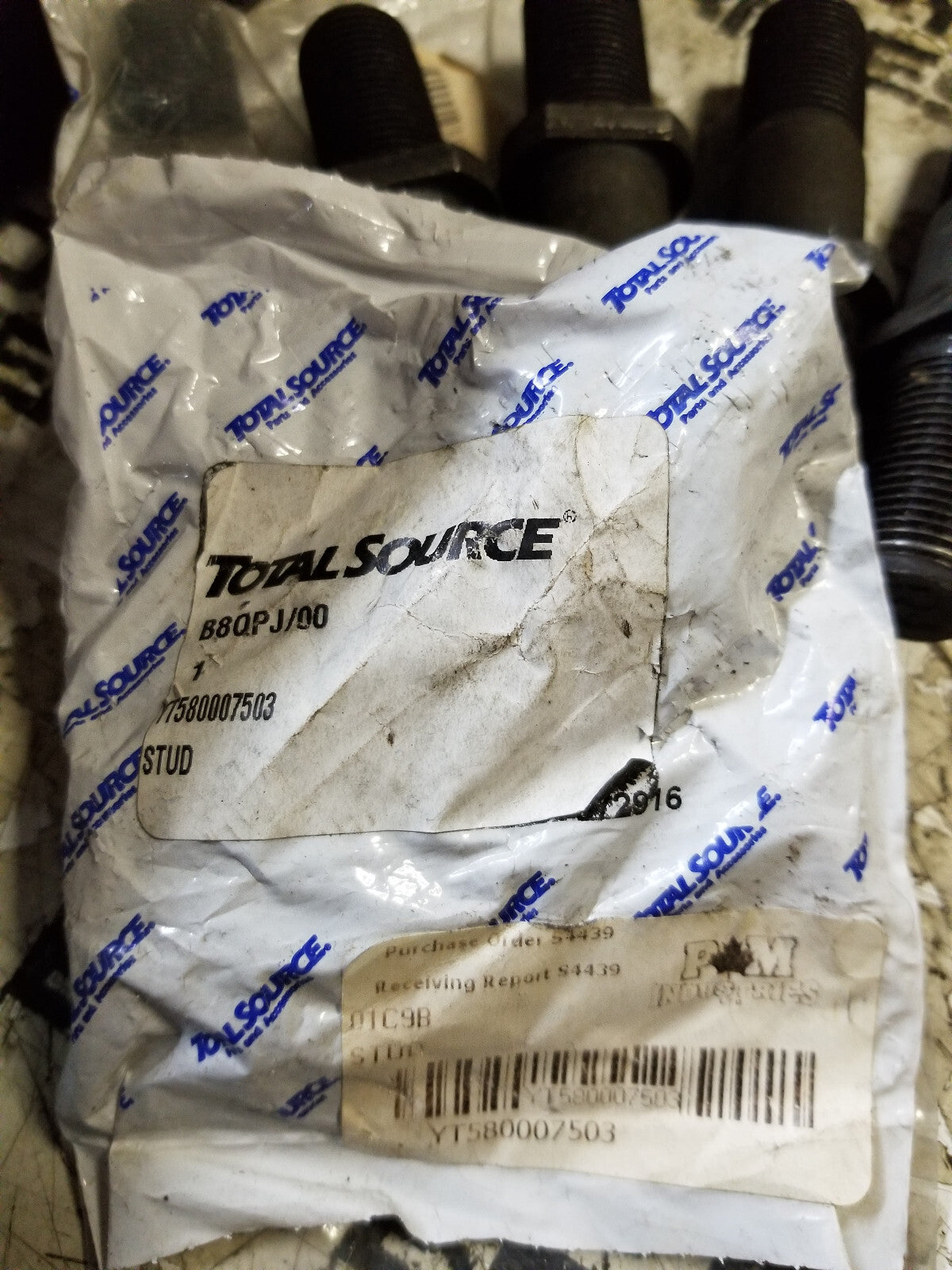 LOT OF 7PC - YT580007503 YALE FORKLIFT STUD 580007503