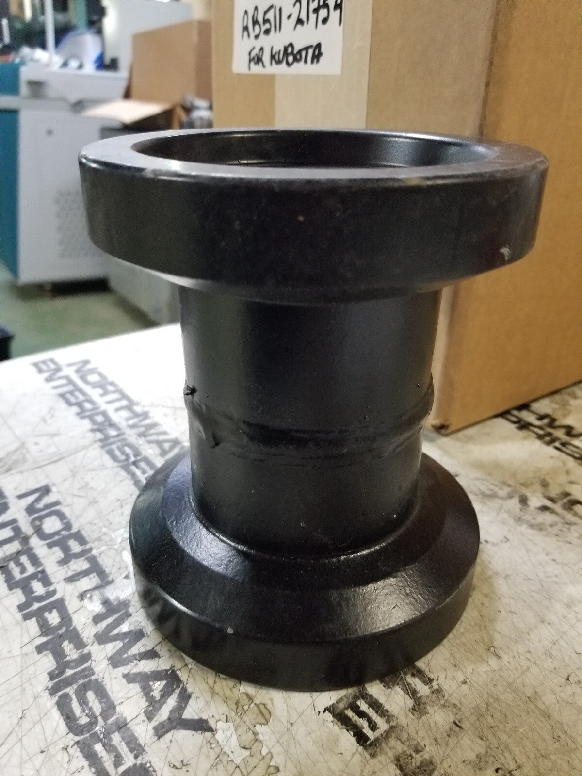 KUBOTA RB511-21754 ROLLER, TRACK