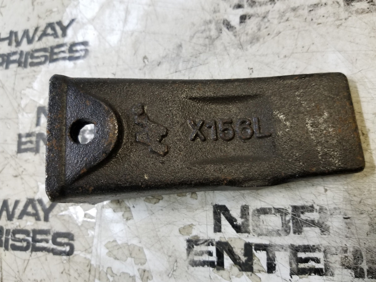 LOT OF 9PC - X156L | Hensley Bucket Tooth X-156L