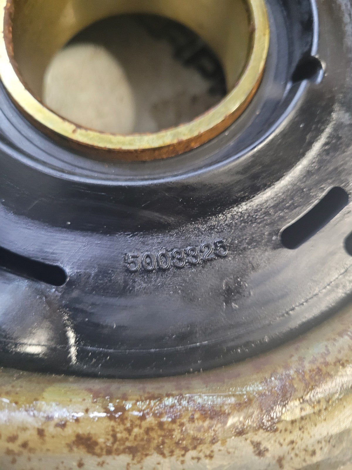 Spicer 5003323 replaced by 10094142 Driveshaft Center Bearing 1810 Series