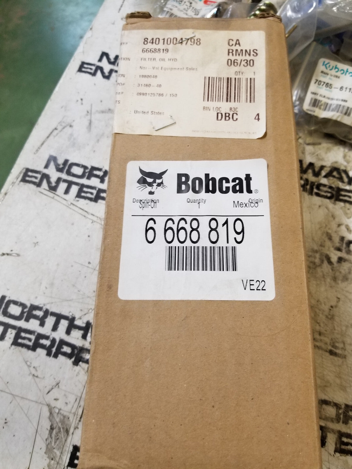 Bobcat Hydraulic Oil Filter 6668819