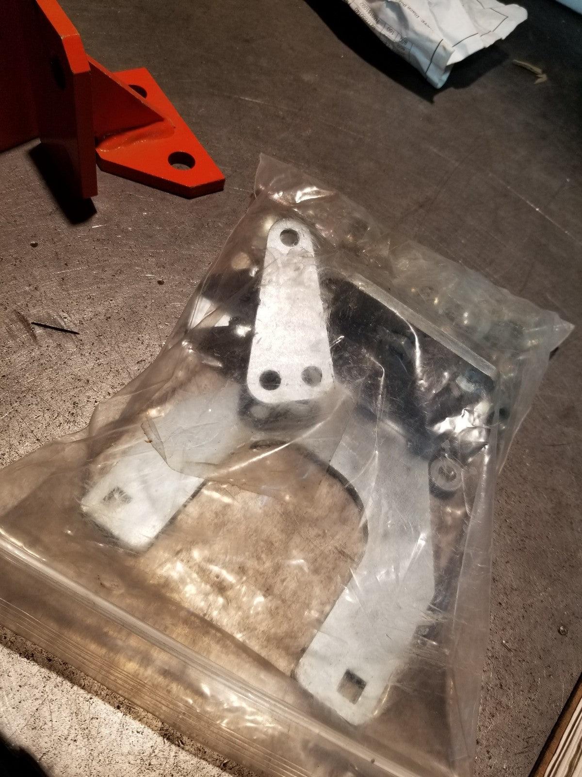 L4691 FENDER BRACKET KITS