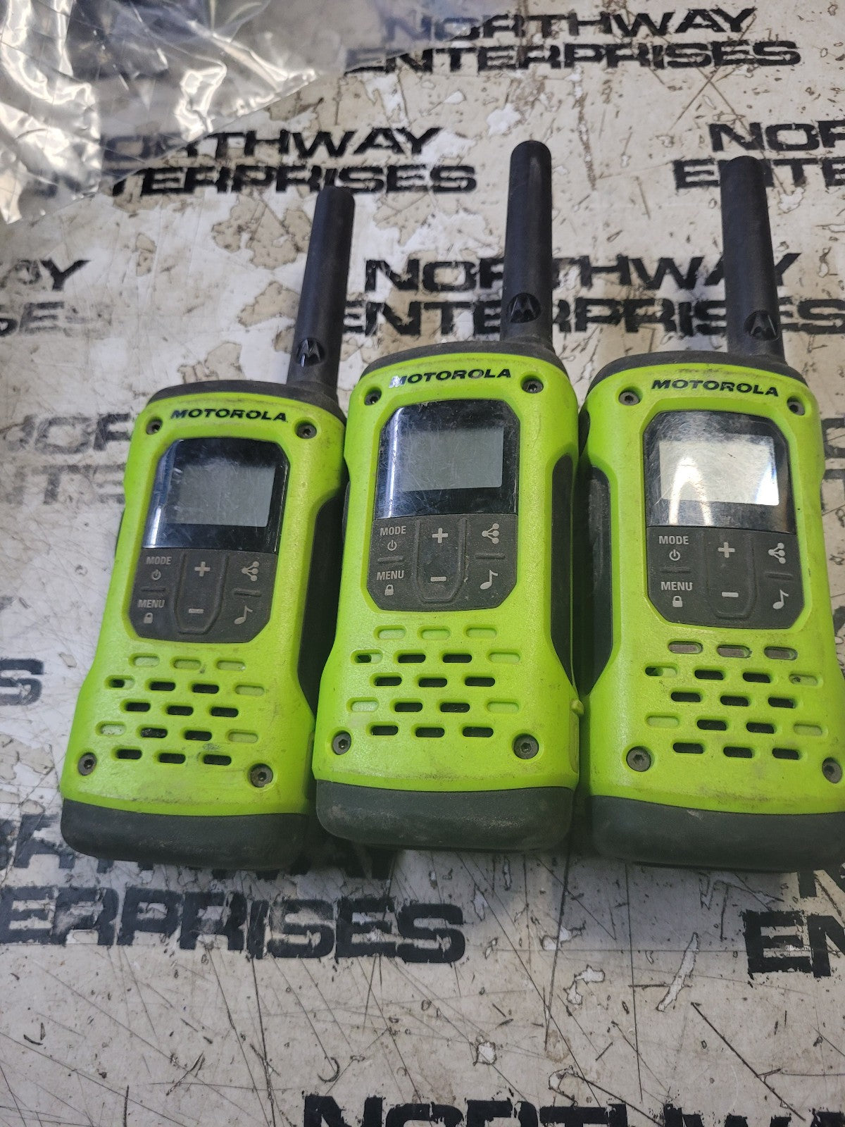 LOT OF 3 MOTOROLA T600 RADIOS REF10D