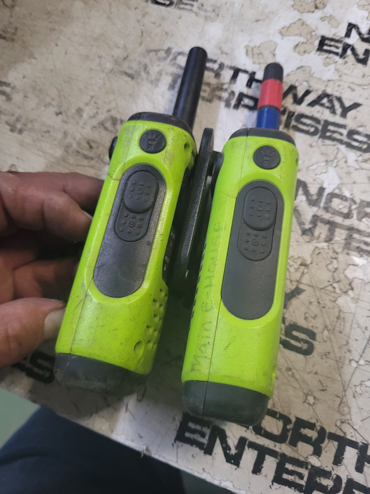 LOT OF 2 MOTOROLA T600 RADIOS REF 101