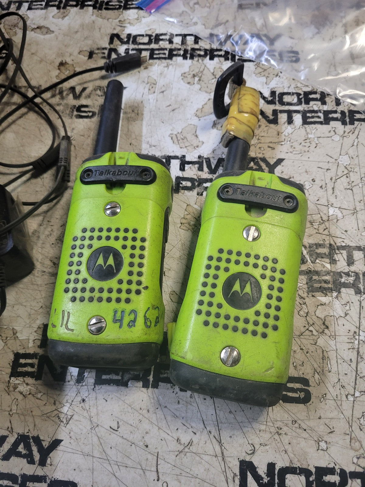 LOT OF 2 MOTOROLA T600 RADIOS REF 105