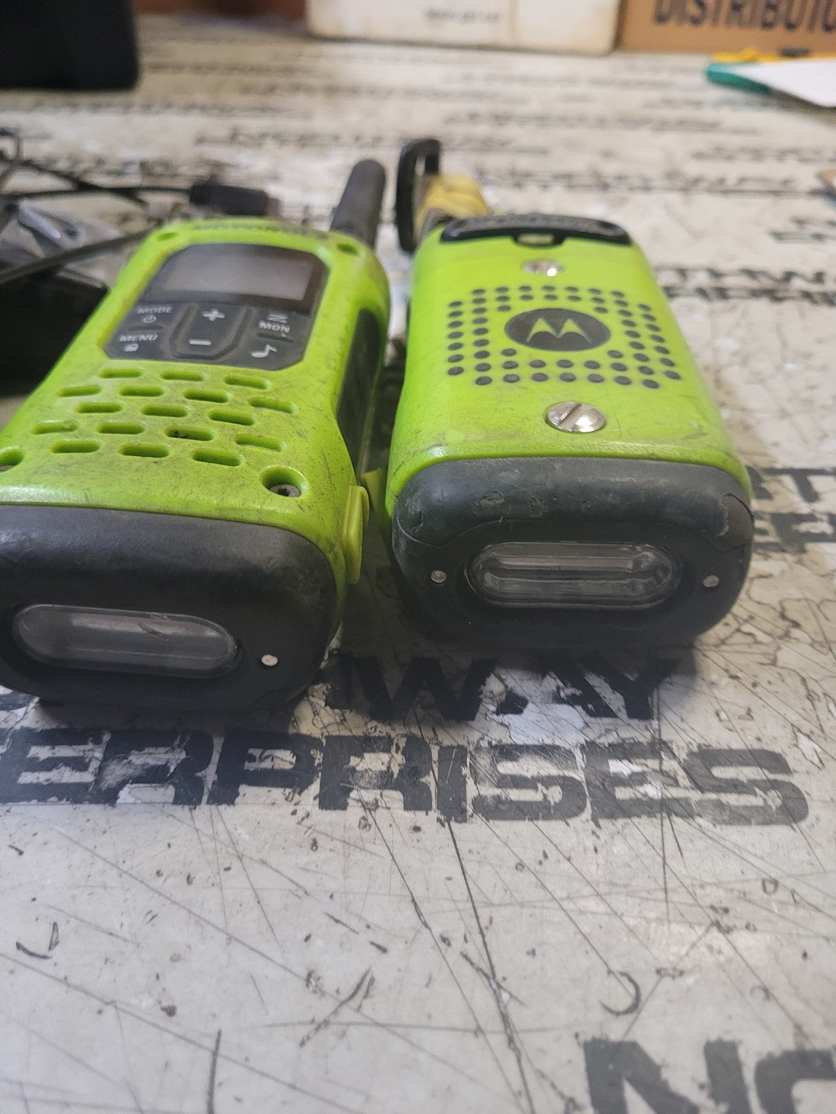 LOT OF 2 MOTOROLA T600 RADIOS REF 105
