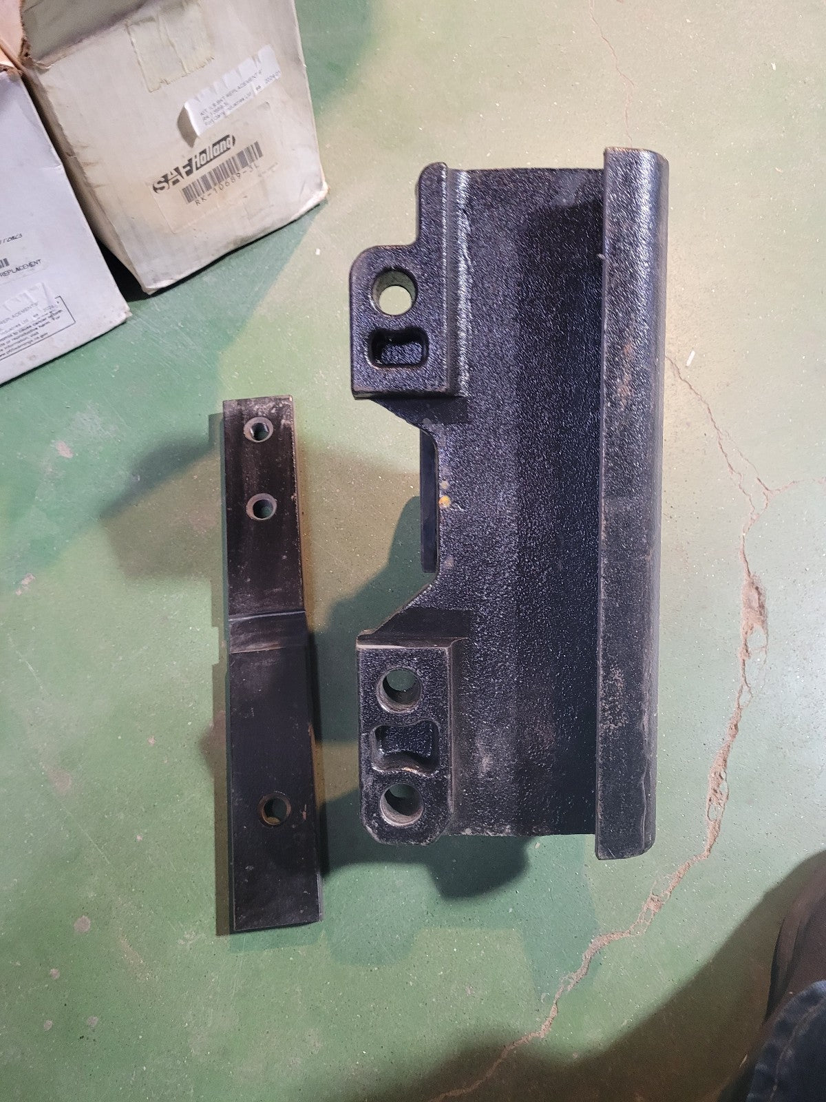 SAF Holland RK-10689-3L 9" ILS Fifth Wheel Bracket Replacement Kit