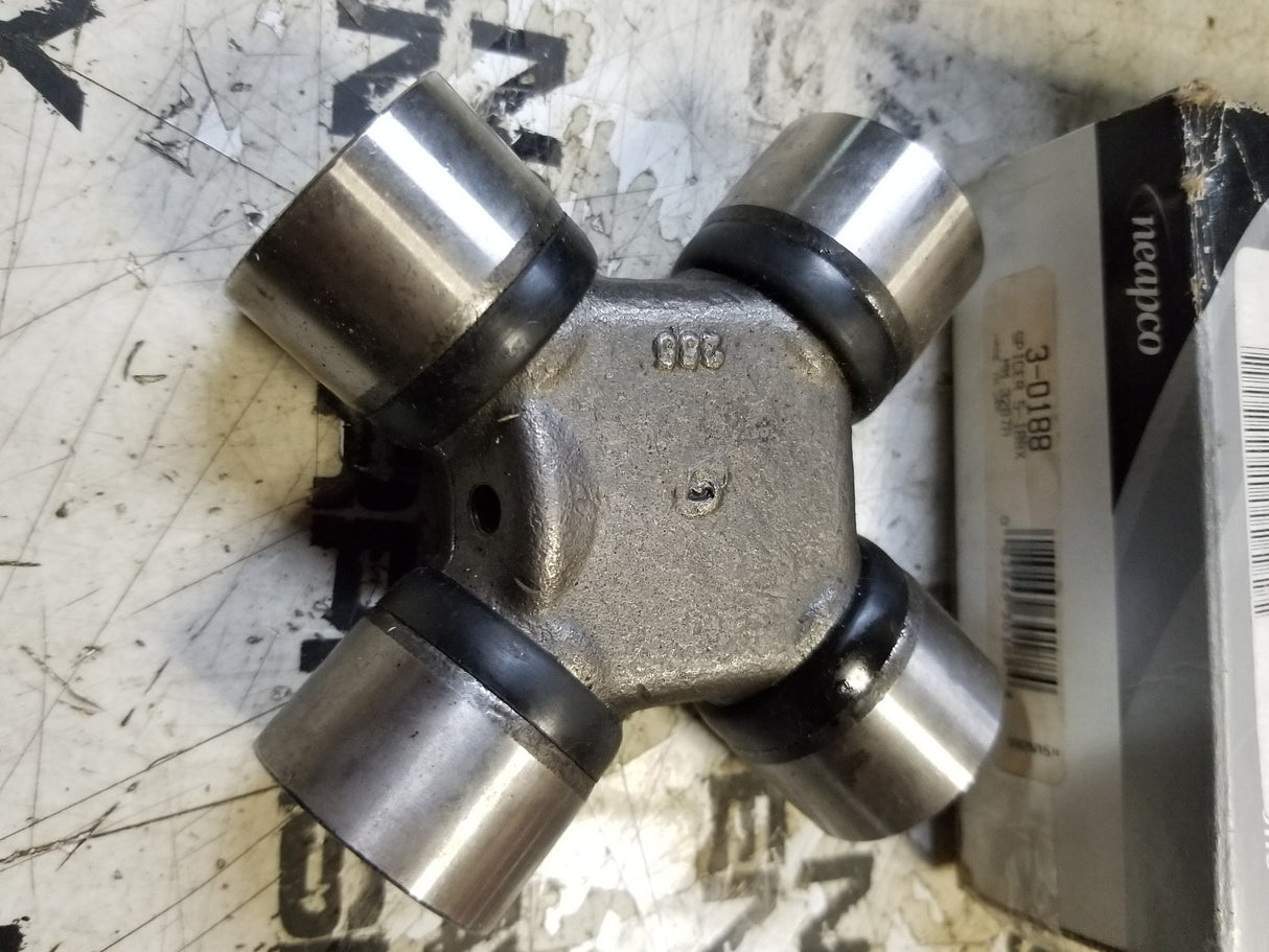 3-0188 NEAPCO UNIVERSAL JOINT 30188
