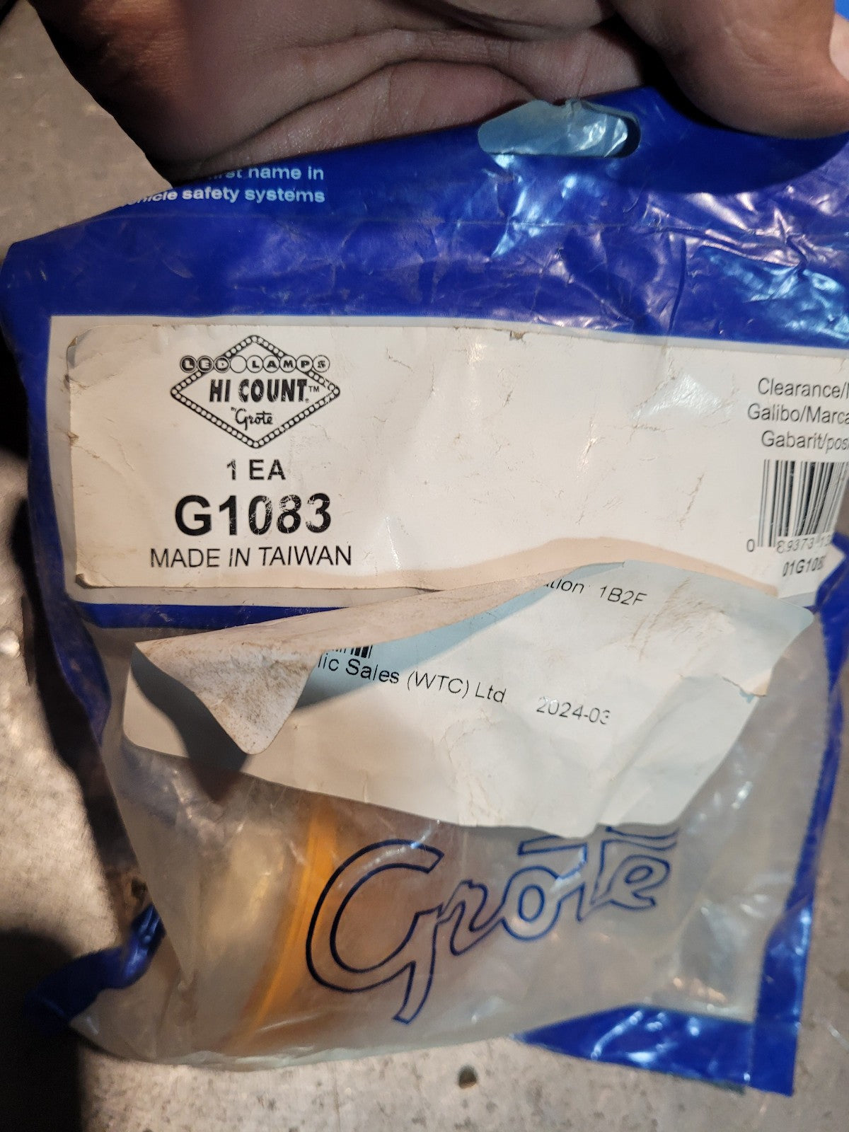 Grote G1083 Hi Count 2 1/2" 9-Diode Beehive Clearance/Marker LED Lamp