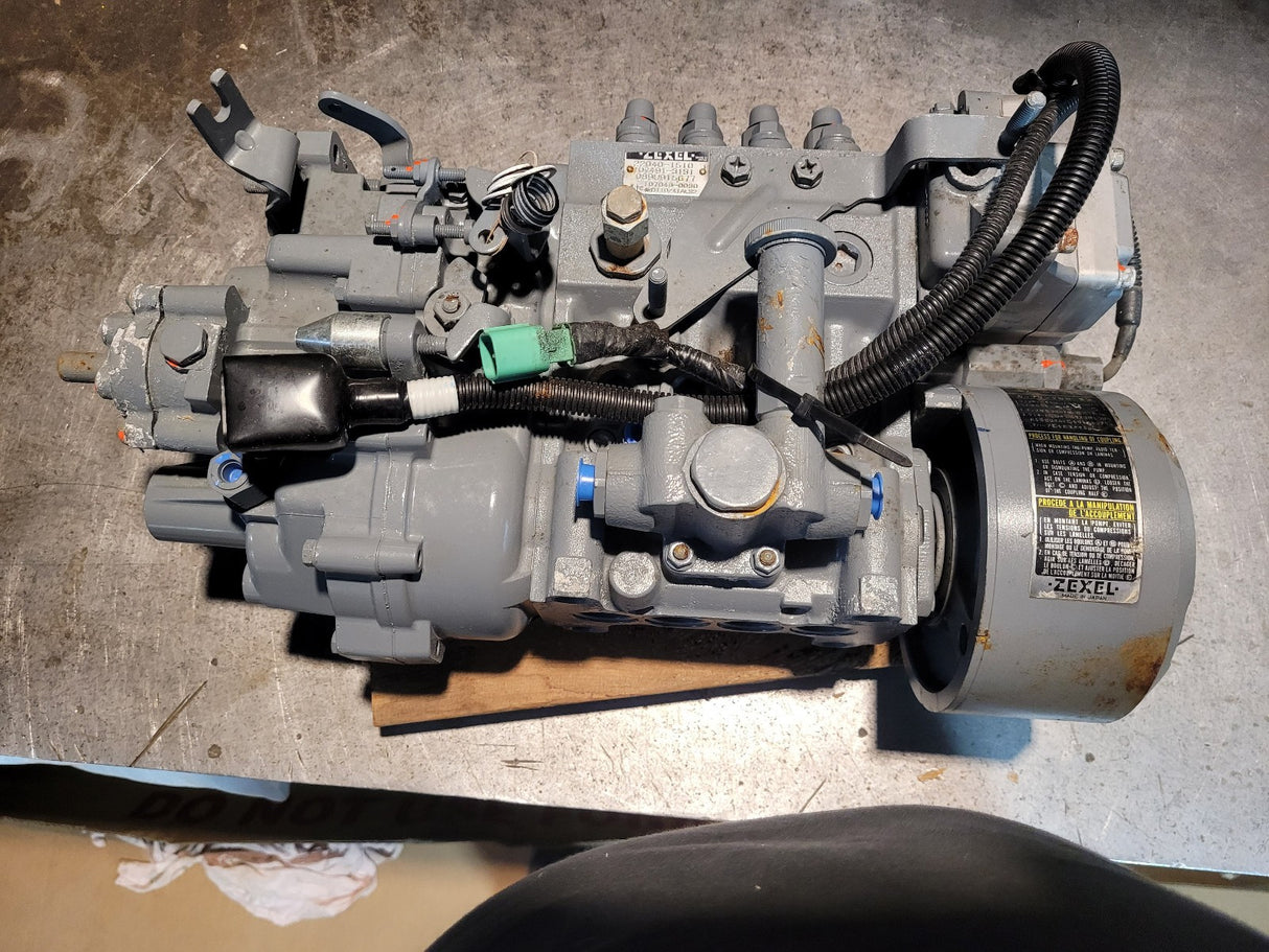 ZEXEL Fuel Injection Pump 115603-4860 101605-0300 22040-1510 107491-3131 107049