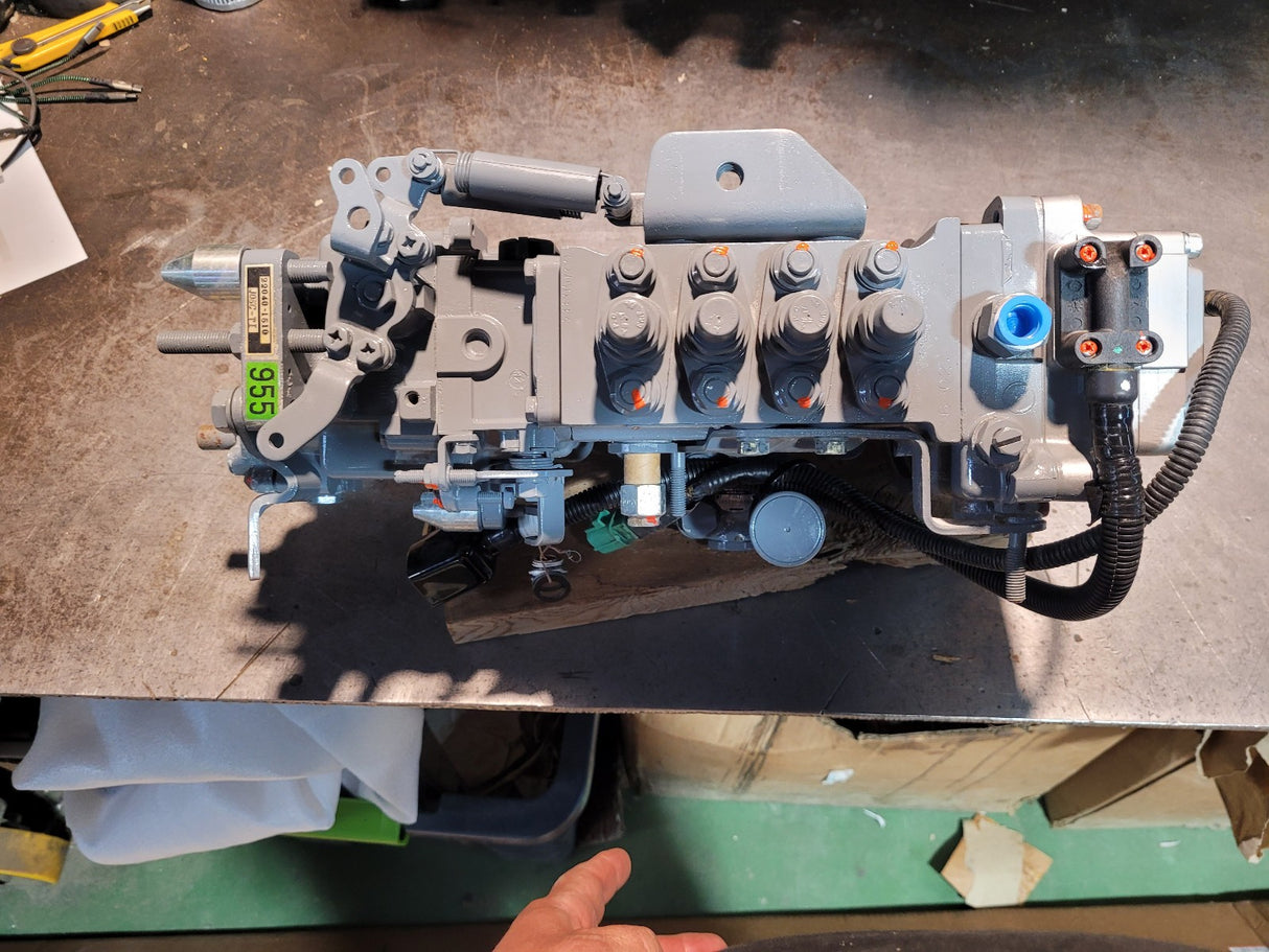 ZEXEL Fuel Injection Pump 115603-4860 101605-0300 22040-1510 107491-3131 107049