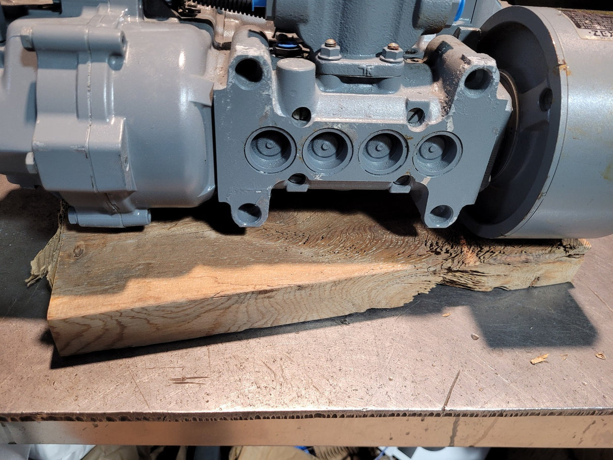 ZEXEL Fuel Injection Pump 115603-4860 101605-0300 22040-1510 107491-3131 107049