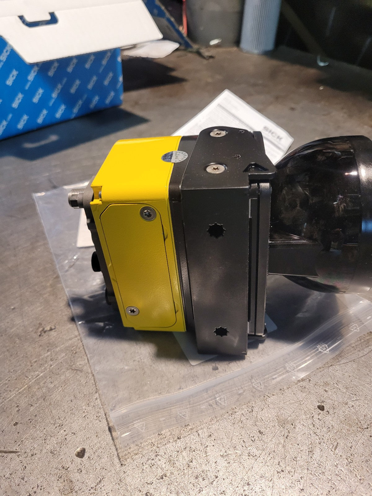 SICK MICS3-ABAZ90EN1P01 1108234 Safe laser scanner MICS3-ABAZ90EN1P01