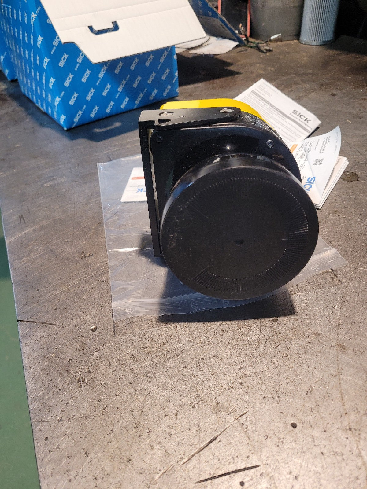 SICK MICS3-ABAZ90EN1P01 1108234 Safe laser scanner MICS3-ABAZ90EN1P01