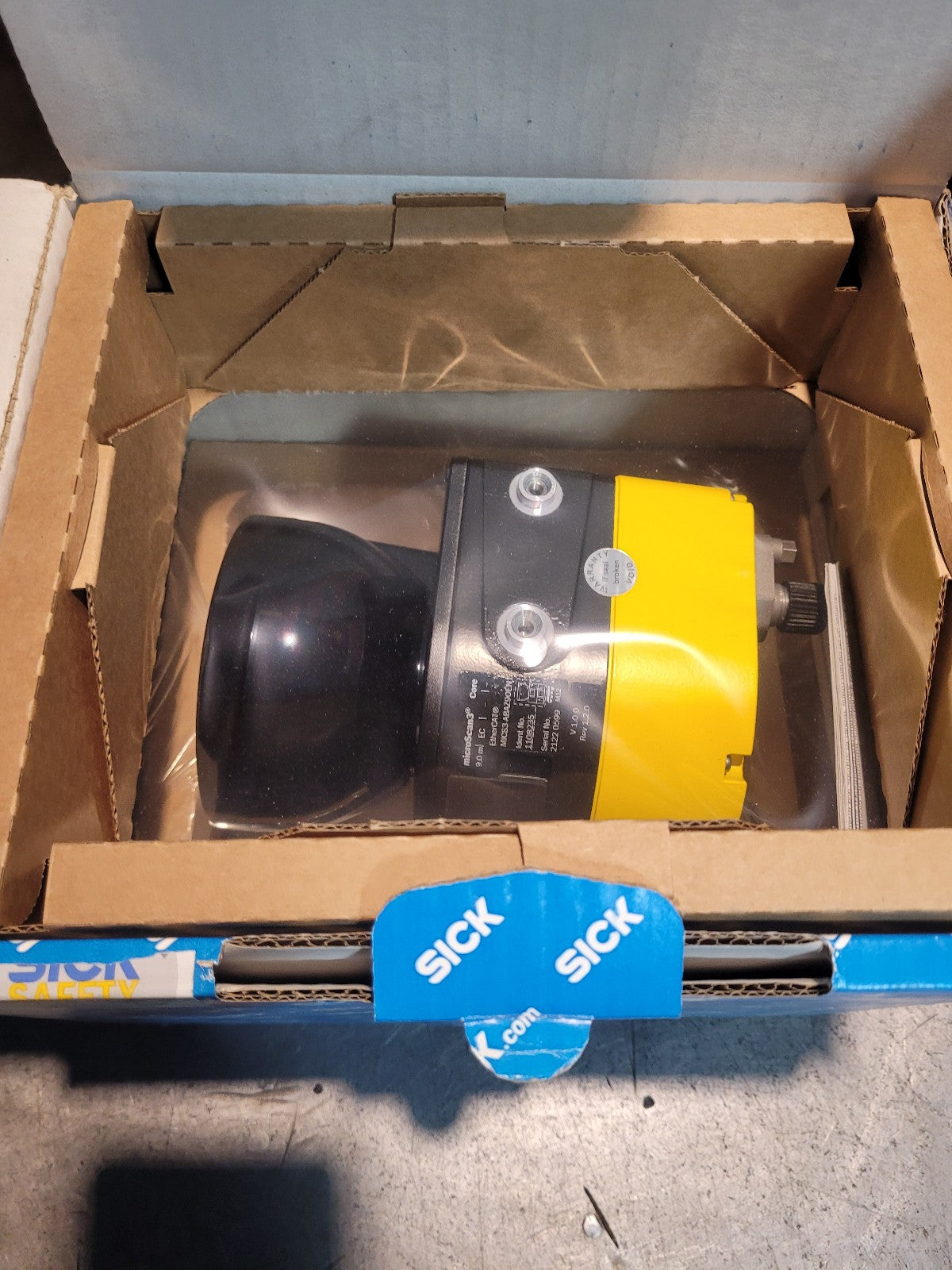 SICK MICS3-ABAZ90EN1P01 1108234 Safe laser scanner MICS3-ABAZ90EN1P01