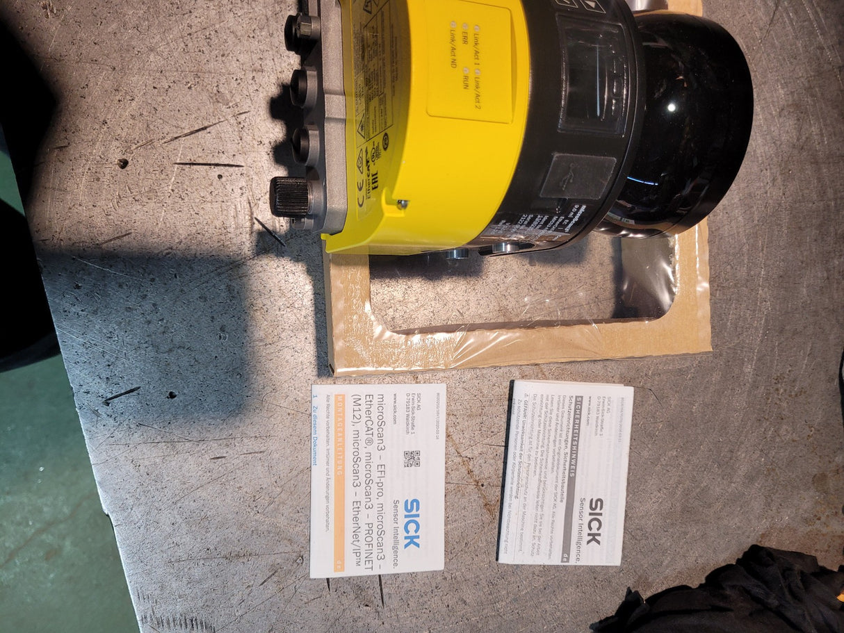 SICK MICS3-ABAZ90EN1P01 1108234 Safe laser scanner MICS3-ABAZ90EN1P01