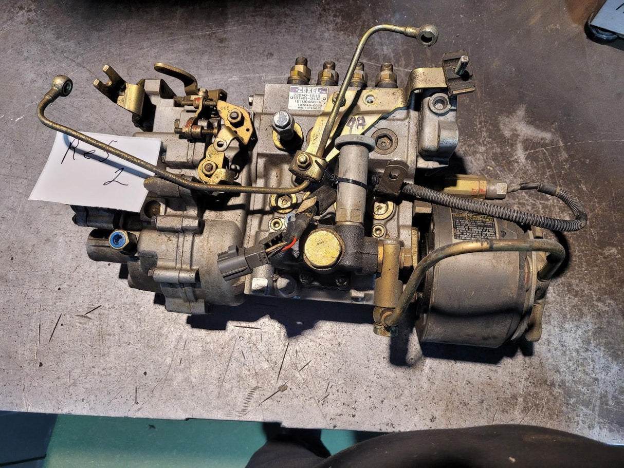 ZEXEL Fuel Injection Pump 107491-3132 22040-1510 105933-1021