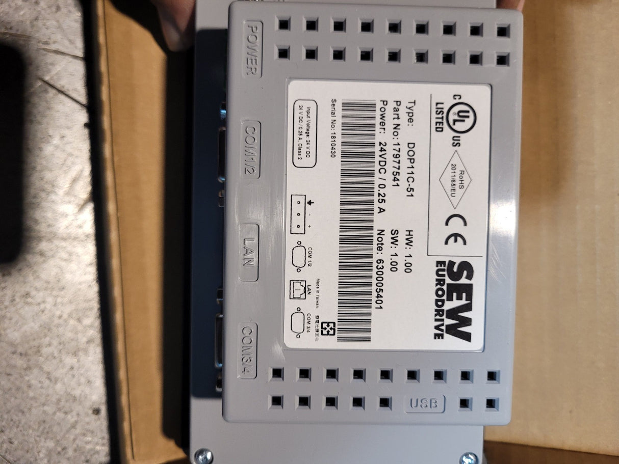 NEW SEW 17977541 DOP11C-51 11046064 24VDC HMI 800X480 5"