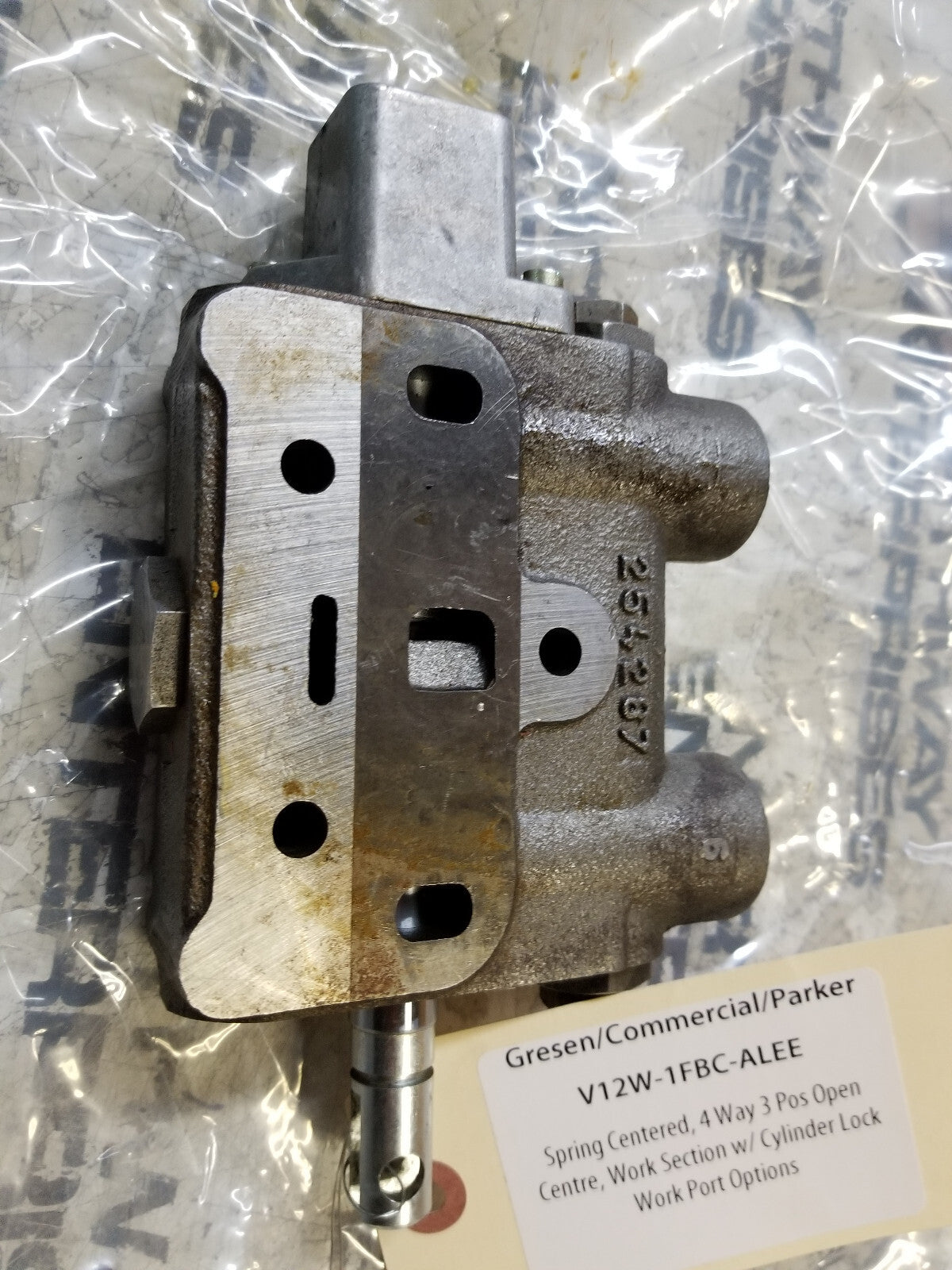 V12W-1FBC-ALEE gresen valve 254287 121296 spring centered