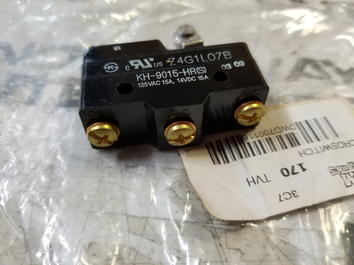 DWD700116 700116 PARK BRAKE SWITCH Daewoo