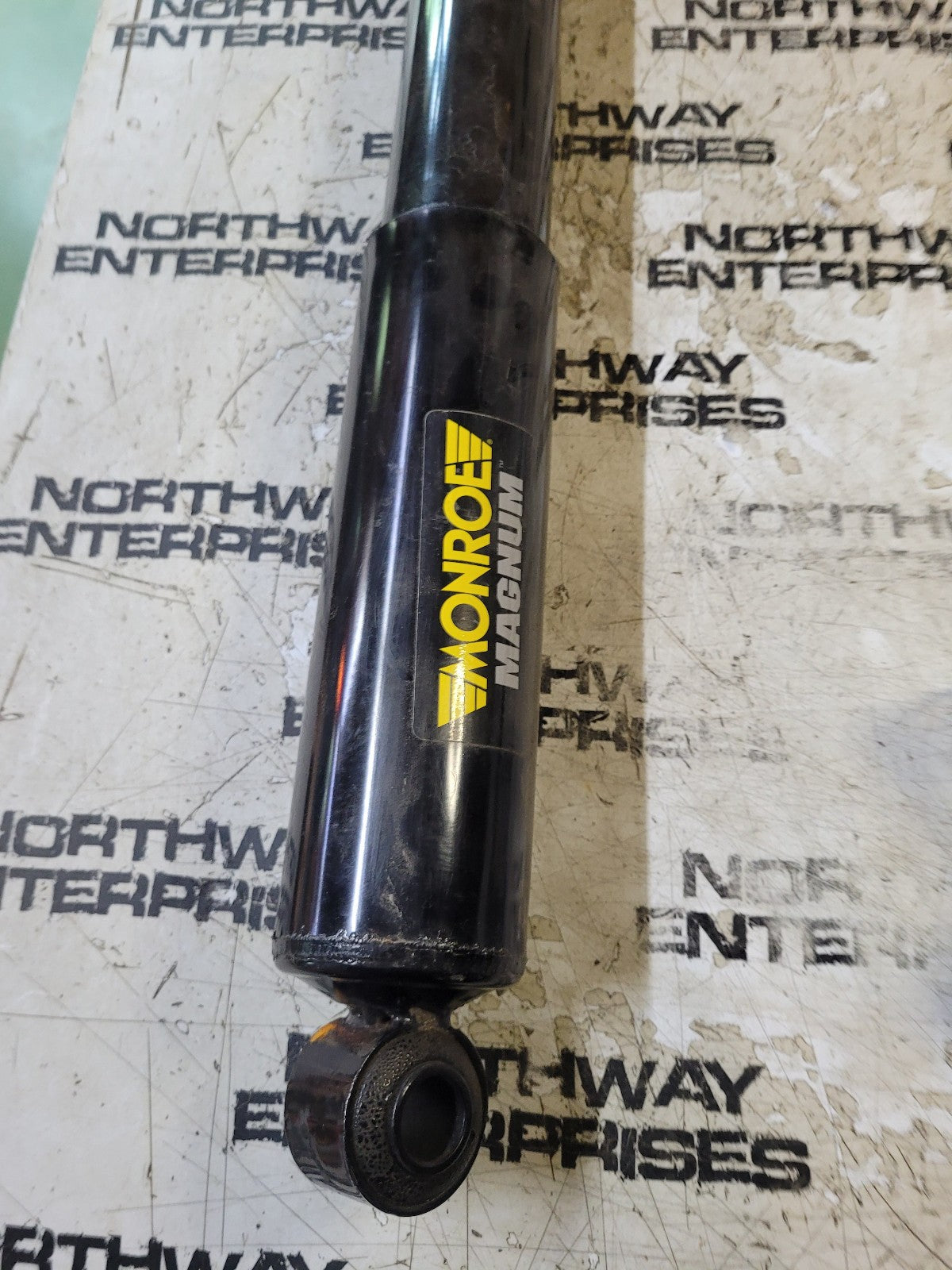65504 Monroe Magnum Shock Absorber less hardware comes as shown