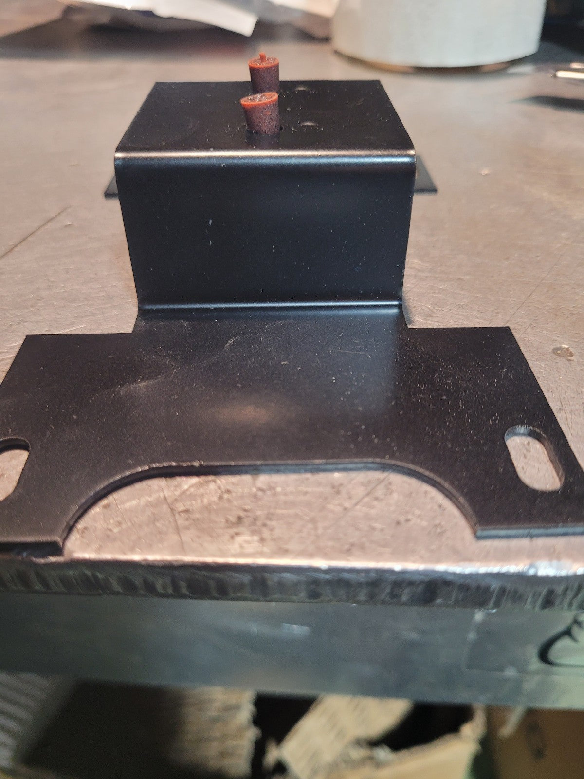 Paccar UE10750 Hvac Unit Case Bracket Weldment, Steel