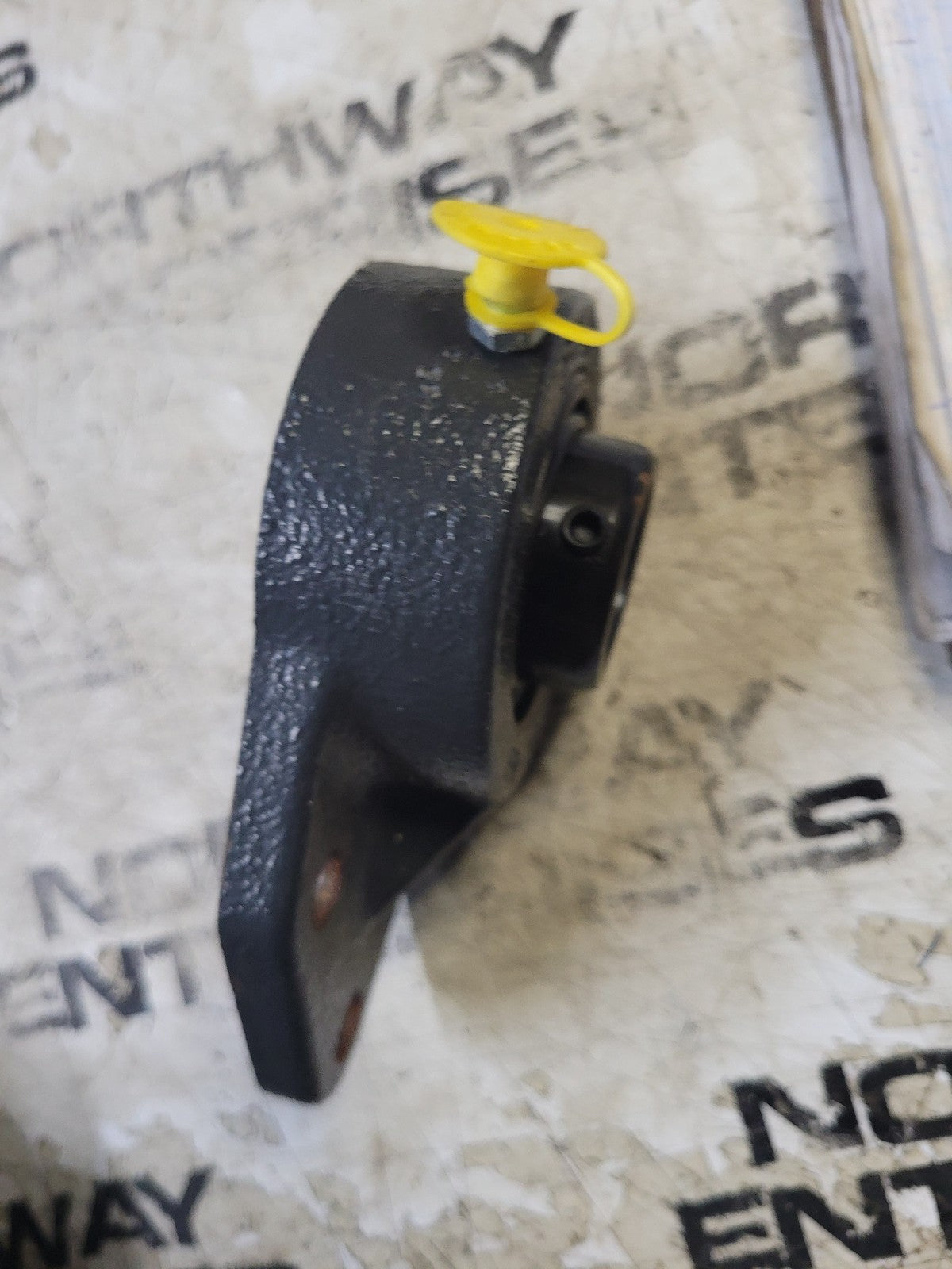 SealMaster Gold Line 1" Bore Flange Mount 3 Bolt Std Duty Set Screw FB-16C