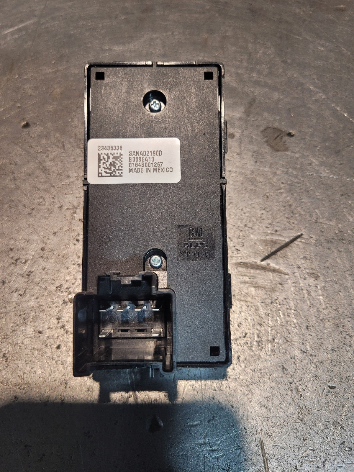 NEW 23436336 GM AC DELCO WINDOW SWITCH