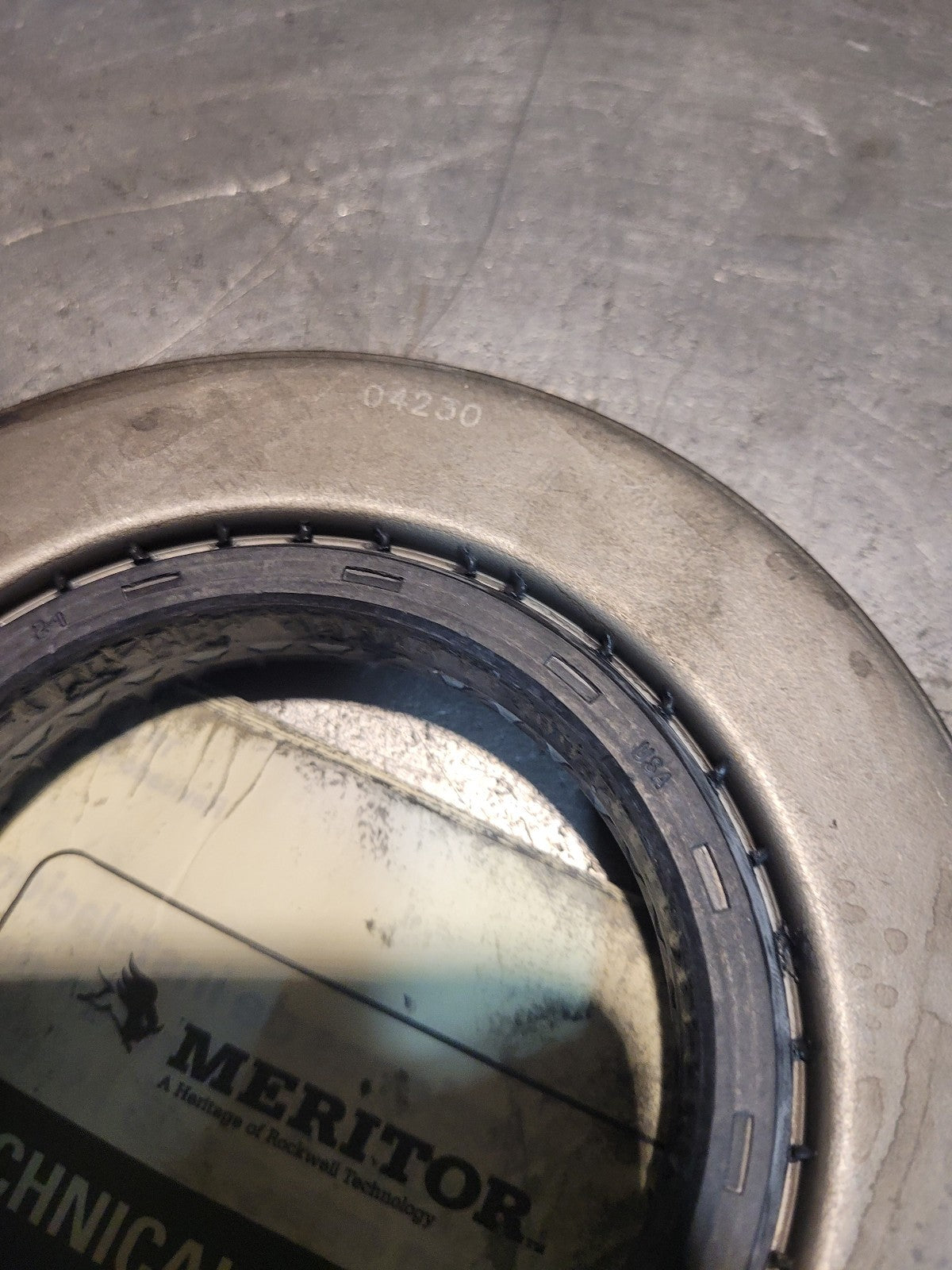 Meritor A-1205-Q-2591 Unitized Pinion Oil Seal Mack 8235 (B456) A1205Q2591