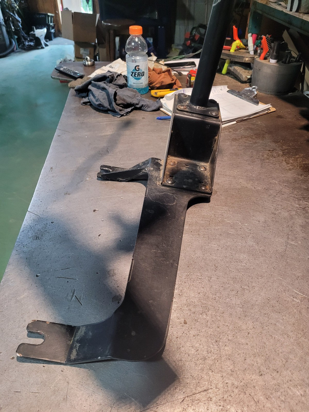 RAM MOUNT, LAPTOP MOUNT FOR 2001-2007 CLASSIC SILVERADO SIERRA