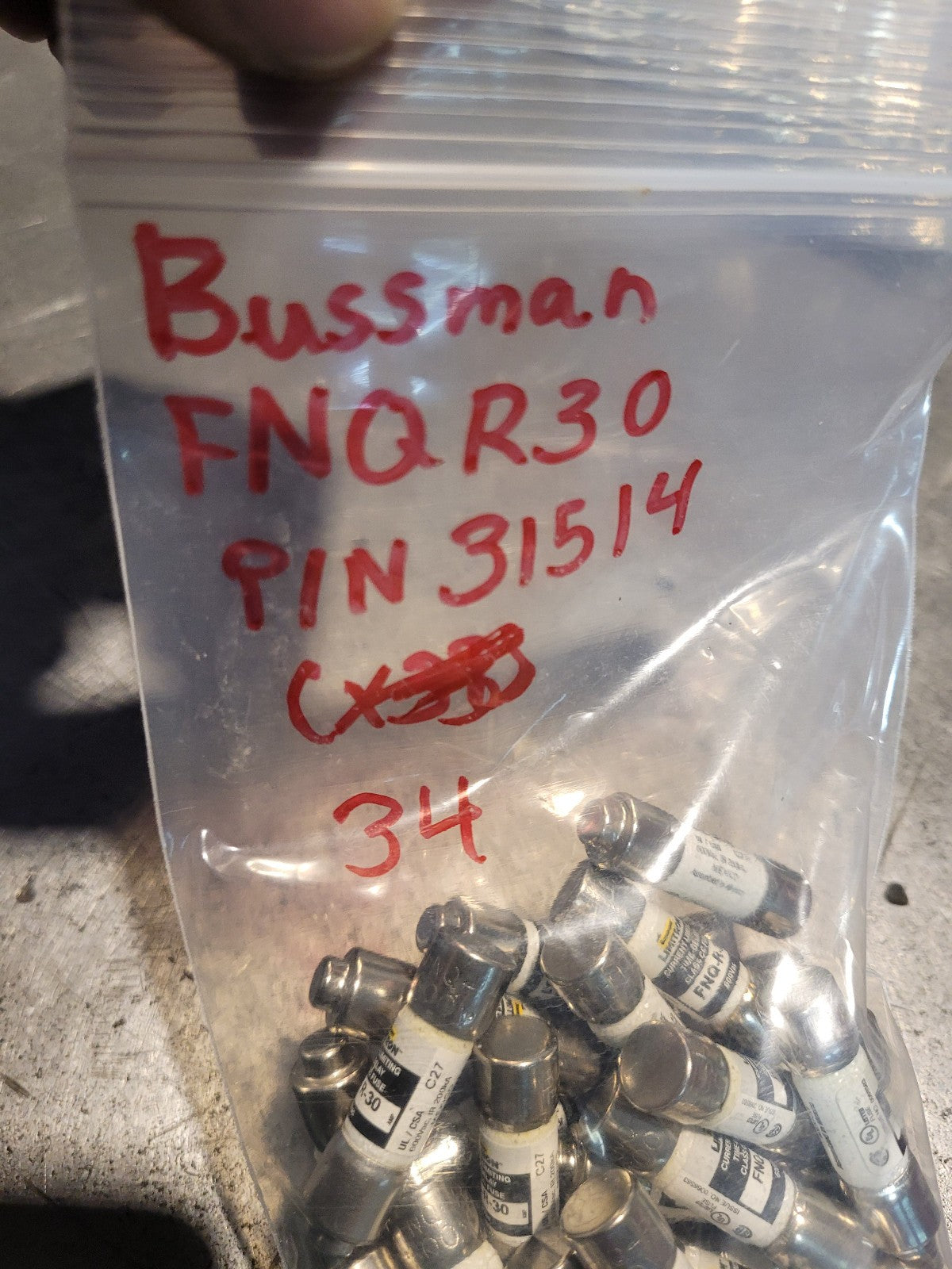 1 BAG OF 34PC FNQ-R30 BUSSMAN ( 30 Amp ) 30A 600Vac Fuses Limitron TIME DELAY