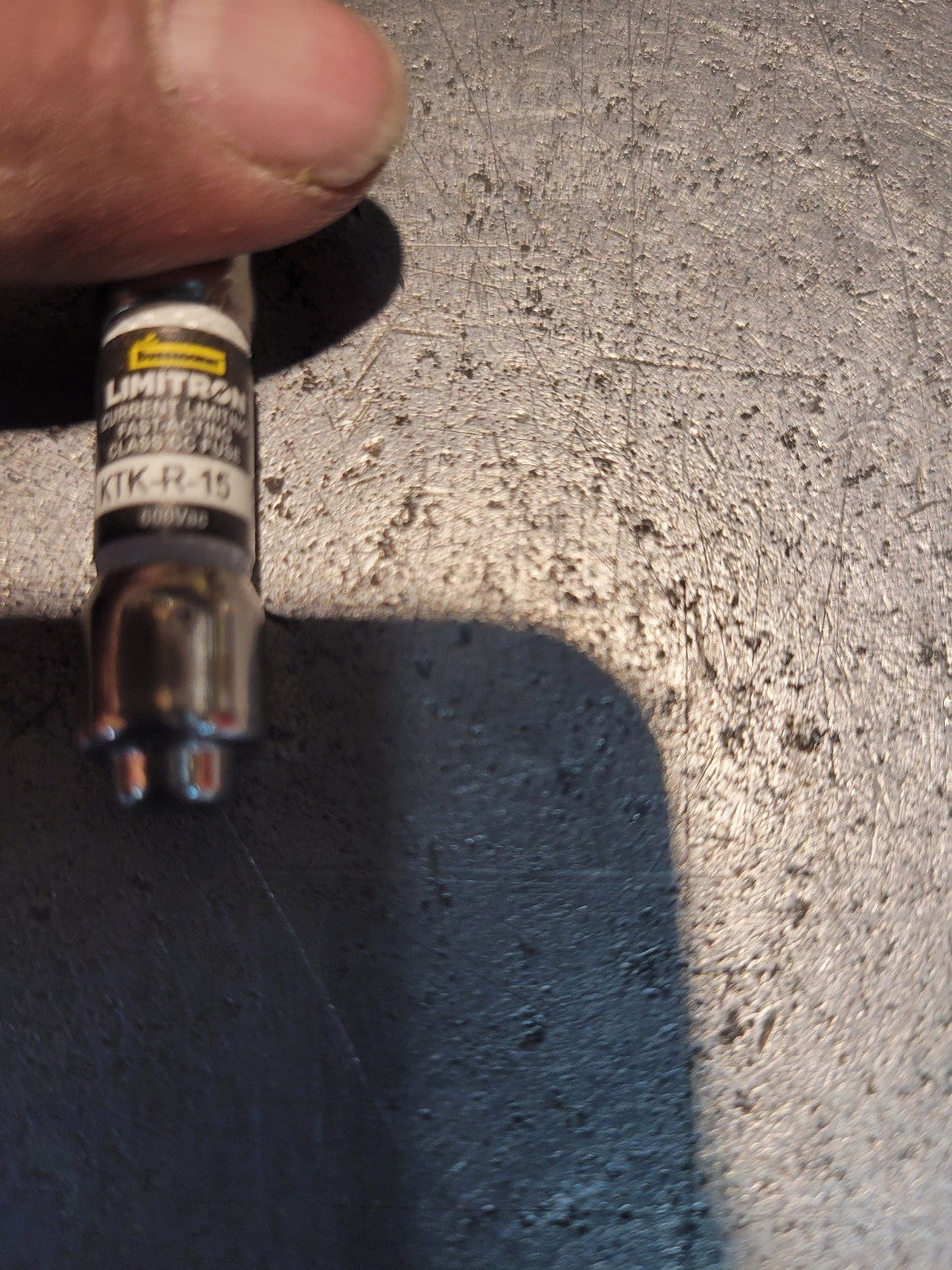 1 BAG OF 37PC KTK-R-15 600Vac Fuses Fast Acting Fuse