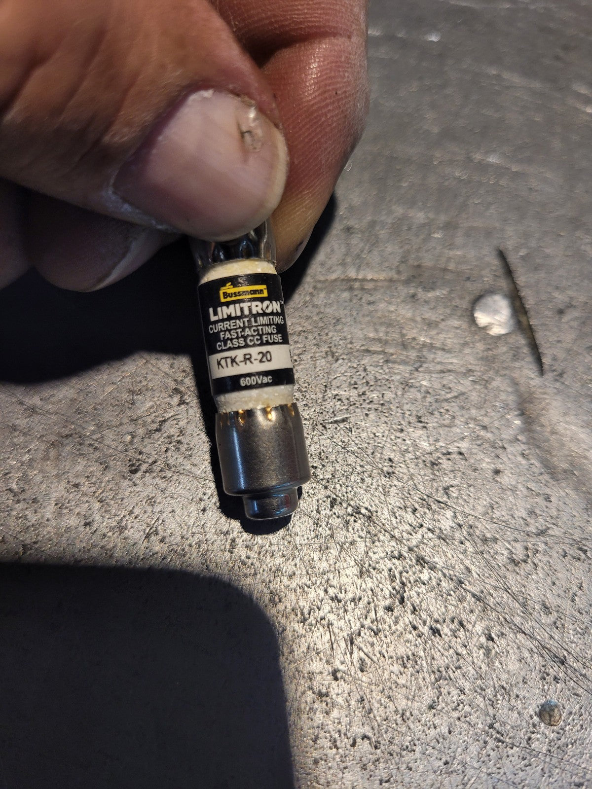 1 BAG OF 23pc KTK-R-20 bussmann ( 20 Amp ) 20A 600Vac Fuse