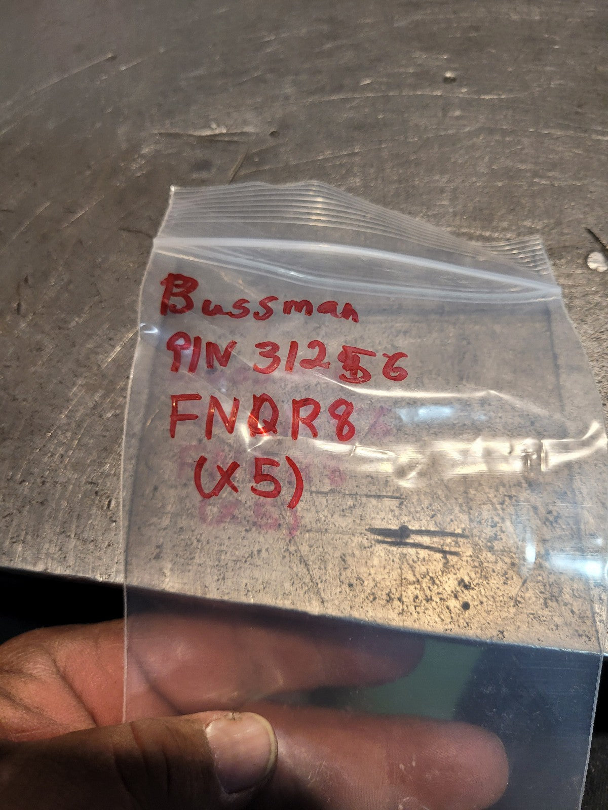 1 BAG OF 5pc BUSSMANN FNQ-R-8 8A 600V Class CC Fuse Time Delay Fuse FNQR8